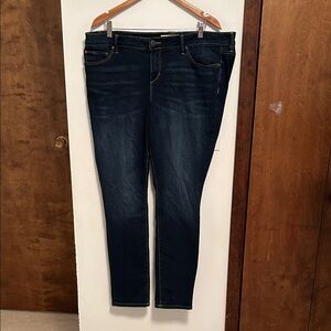 Classic Indigo Skinny Jeans for Women